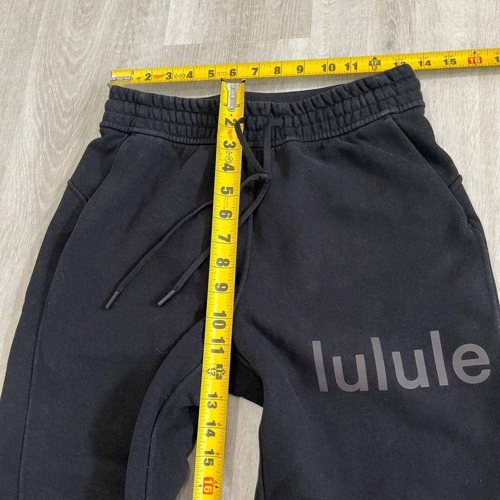 Lululemon Loungeful High Rise Graphic Fleece Jogger Black Sz 6 Travel Lounge